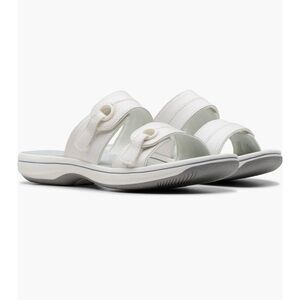 Clarks Cloudsteppers White and gray Slip-On Sandals  size 8 NEW WITHOUT Box